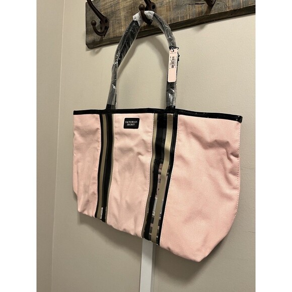 VICTORIA SECRET TOTE BAG SIGNATURE STRIPES PINK/BLACK With Wristlet NEW - Picture 5 of 11